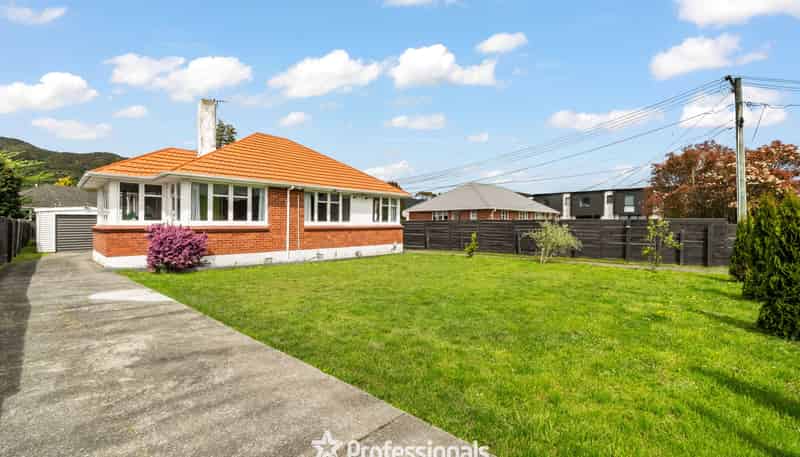 1110 High Street, Taita