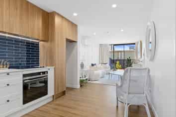 6/196 Hills Road, EDGEWARE