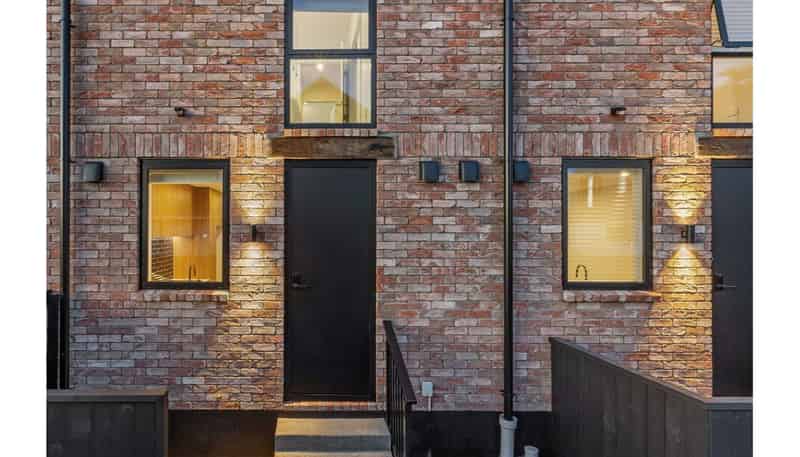 6/196 Hills Road, EDGEWARE