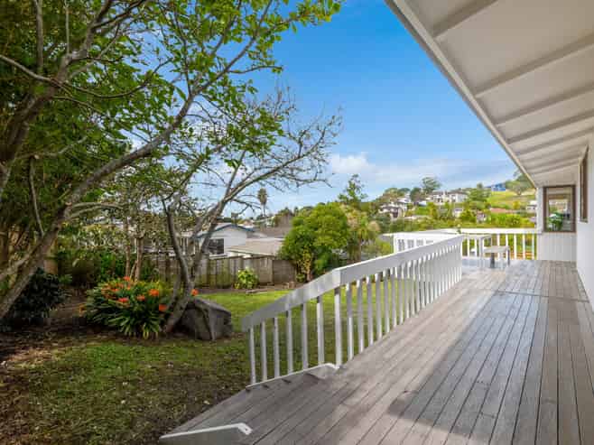 18 MacNay Way, Murrays Bay