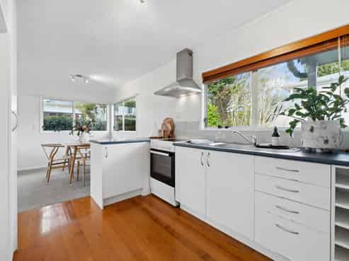 2/56 Waipani Road, Te Atatu Peninsula