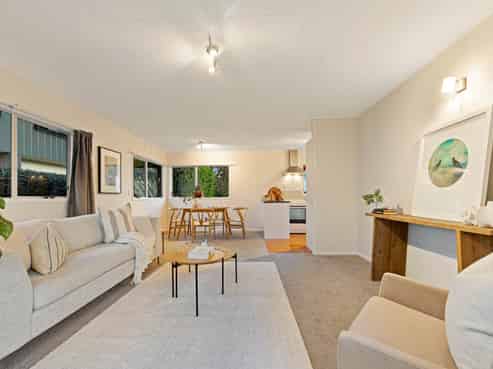 2/56 Waipani Road, Te Atatu Peninsula