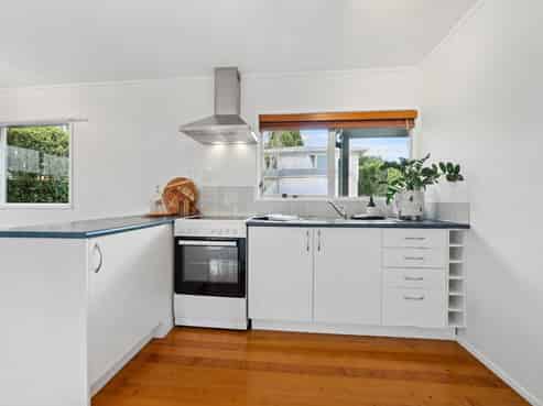 2/56 Waipani Road, Te Atatu Peninsula