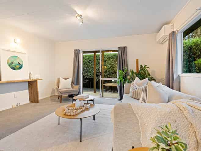 2/56 Waipani Road, Te Atatu Peninsula