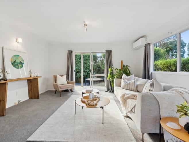 2/56 Waipani Road, Te Atatu Peninsula