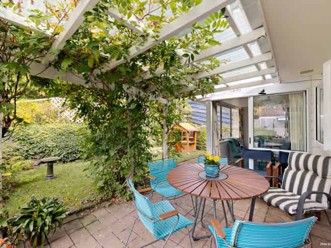 33 Glenmore Road, Sunnyhills
