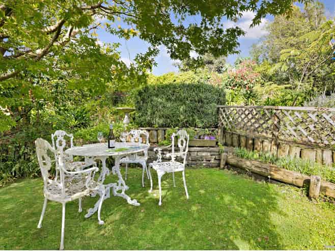 33 Glenmore Road, Sunnyhills