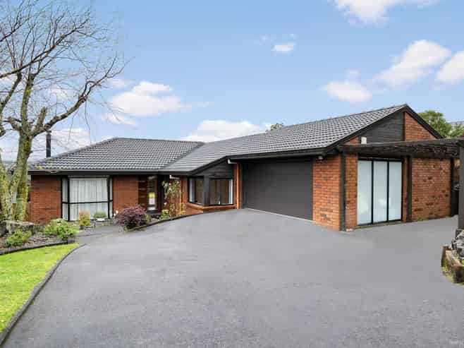 15 Orangewood Drive, Northpark