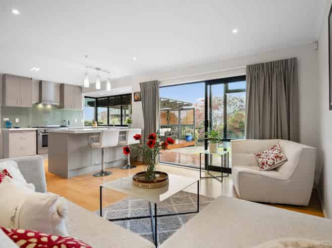15 Orangewood Drive, Northpark