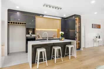 126 McQuoids Road, Flat Bush