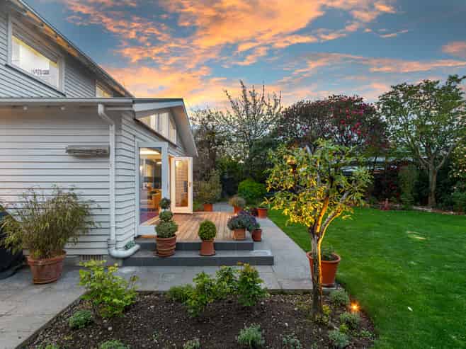 30 Queens Avenue, Fendalton