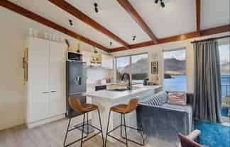 3/6 Suburb Street, Queenstown