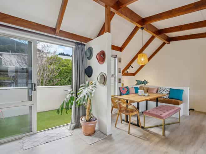 3/6 Suburb Street, Queenstown