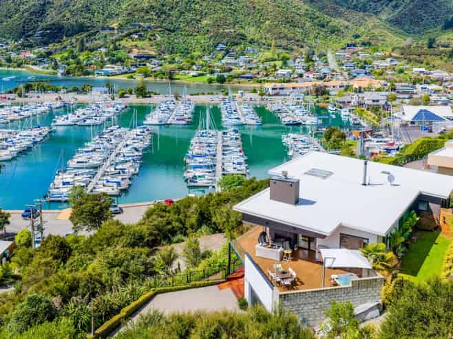 23 Marina Drive, Waikawa
