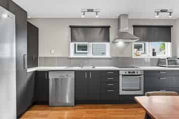 34 Ronberg Street, Highbury