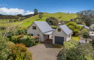 6 Leah Road, Simpsons Beach, Whitianga