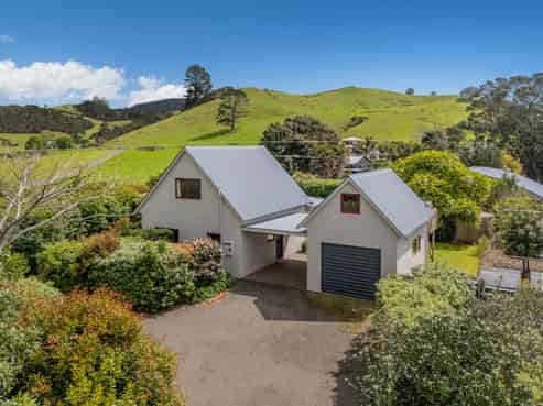 6 Leah Road, Simpsons Beach, Whitianga