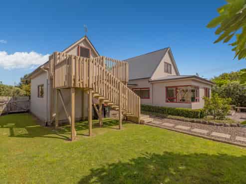 6 Leah Road, Simpsons Beach, Whitianga