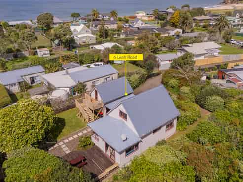 6 Leah Road, Simpsons Beach, Whitianga