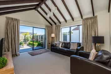 2/120 Wai-iti Road, Highfield