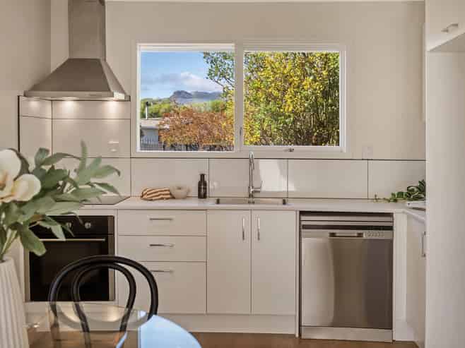 25 Shetland Street, Woolston
