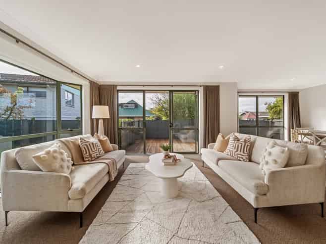 14A Larch Place, Casebrook