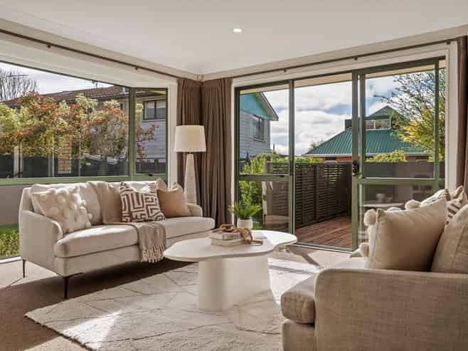 14A Larch Place, Casebrook