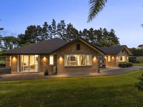 8B Willow Lane, Stillwater