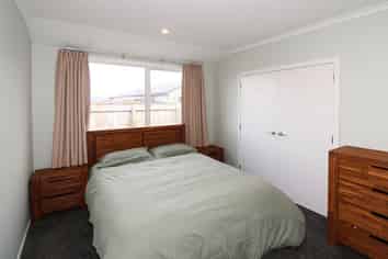 2 Routhan Way, Carterton