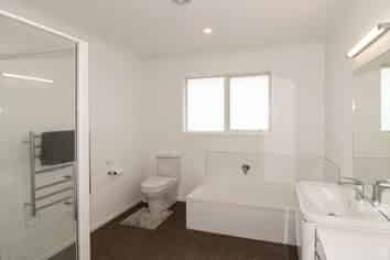 2 Routhan Way, Carterton