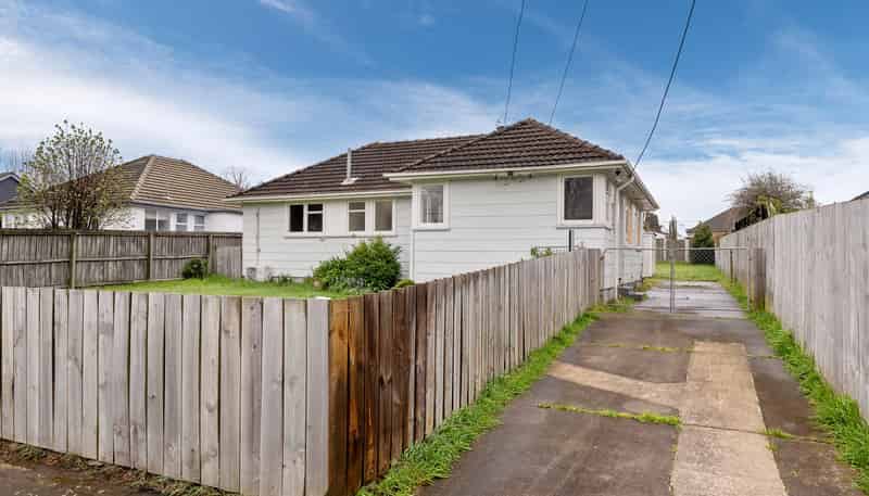 33 Eureka Street, Aranui
