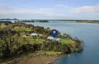 46 Tanners Point Road, Tanners Point