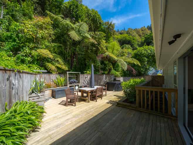 20 Westhaven Drive, Tawa