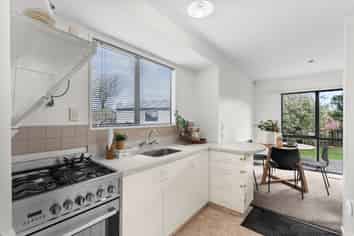 2/20A Washbournes Road, Wigram