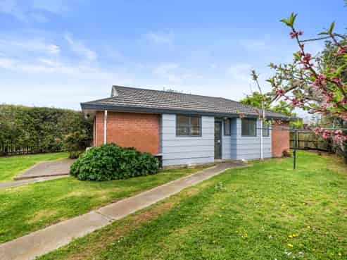 2/20A Washbournes Road, Wigram