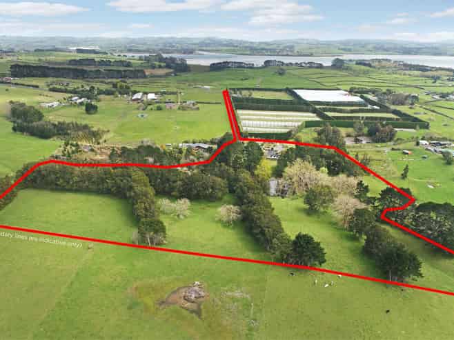 212B Glenbrook Beach Road, Glenbrook