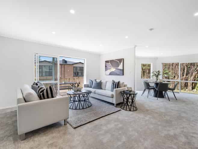 5 Pikareka Lane, Pakuranga