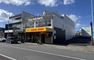 Unbeatable profile on Maunganui Road