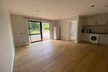 98 Lonely Track Rd, Albany