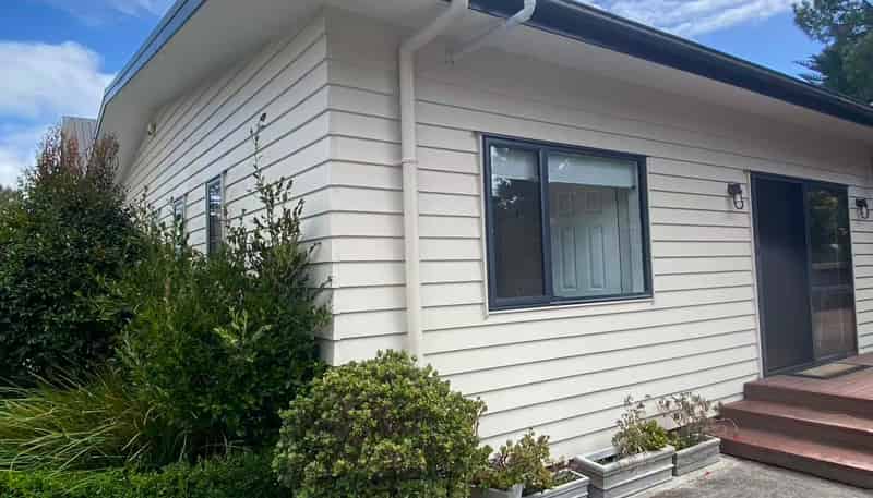 98 Lonely Track Rd, Albany