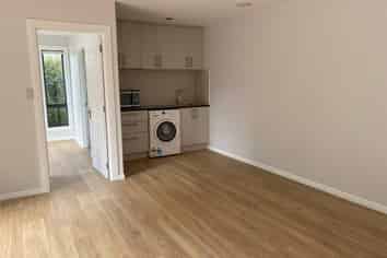 98 Lonely Track Rd, Albany