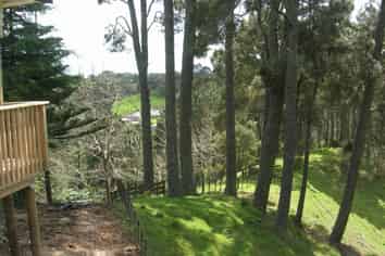 98 Lonely Track Rd, Albany