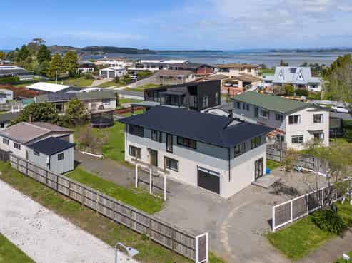 24 Koutunui Road, Athenree