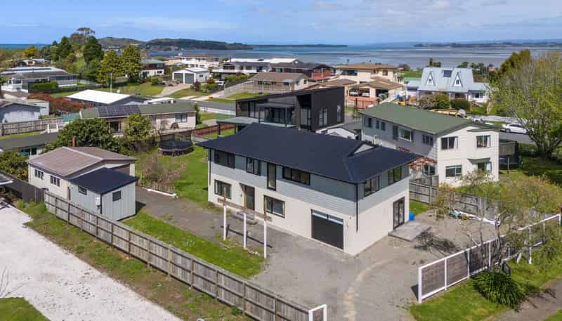 24 Koutunui Road, Athenree