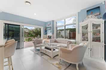 17 Te Hoe Grove, Pinehill