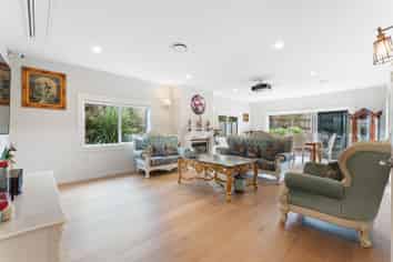 17 Te Hoe Grove, Pinehill