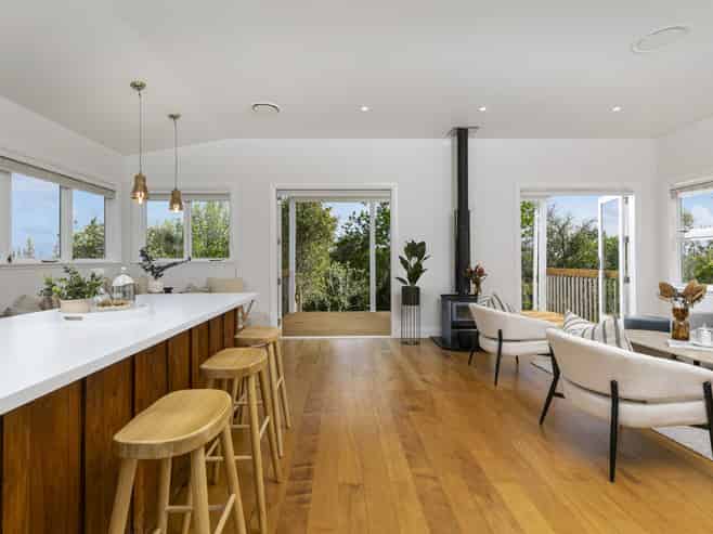 226 Upper Harbour Drive, Greenhithe
