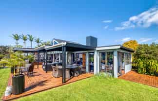 12-14 James Clendon Place, Russell