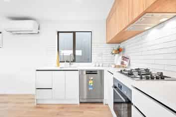 4/10 Starling  Place, Ranui