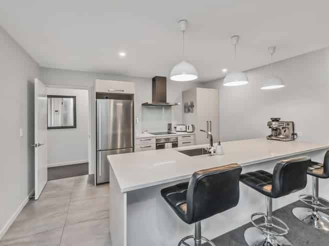 7 Longcot Drive, ROLLESTON